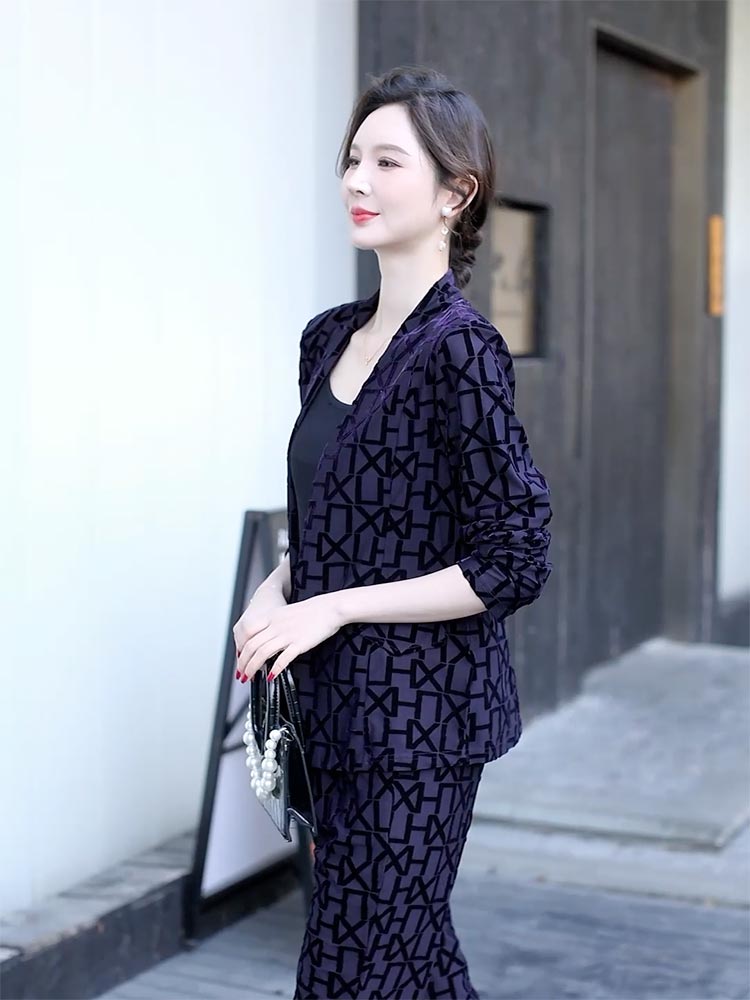 紫色格纹风暴：时尚套装新宠儿 920627-57